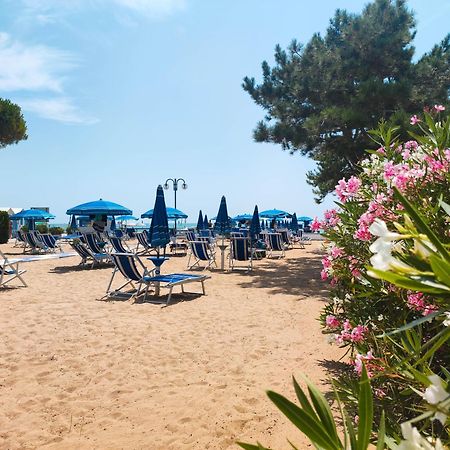 شقة Brioni Fronte Mare ليدو دي يسولو المظهر الخارجي الصورة