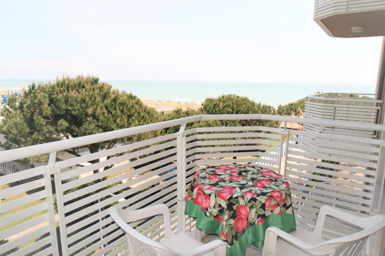 شقة Brioni Fronte Mare ليدو دي يسولو المظهر الخارجي الصورة